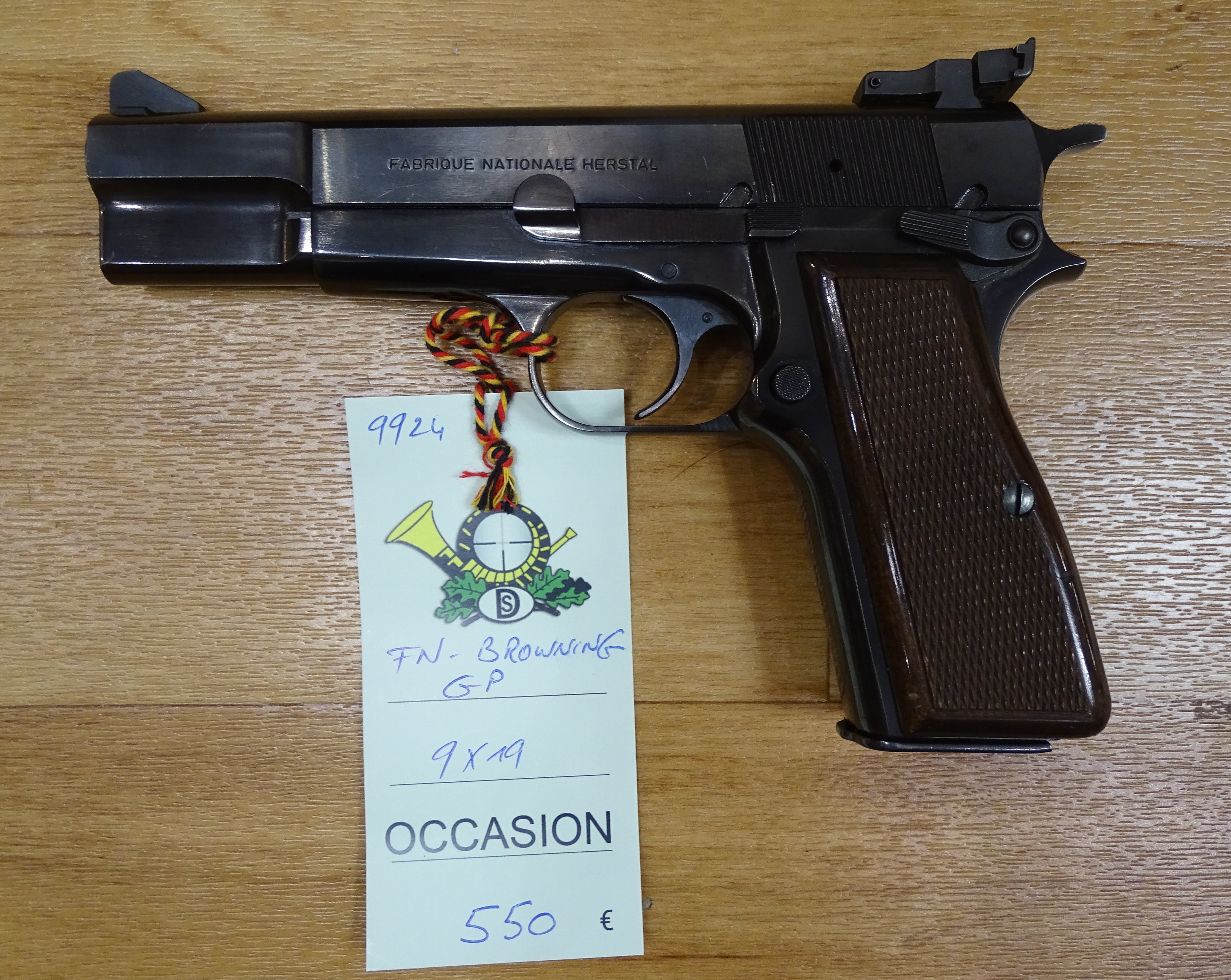 Pistolet FN-Browning GP