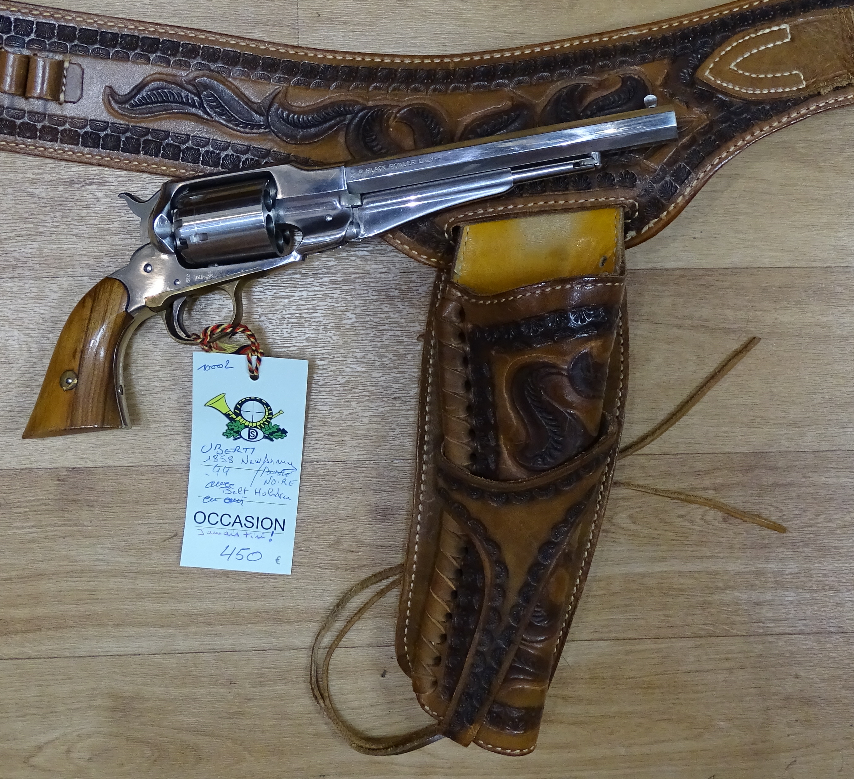 REVOLVER UBERTI 1858 NEW ARMY 